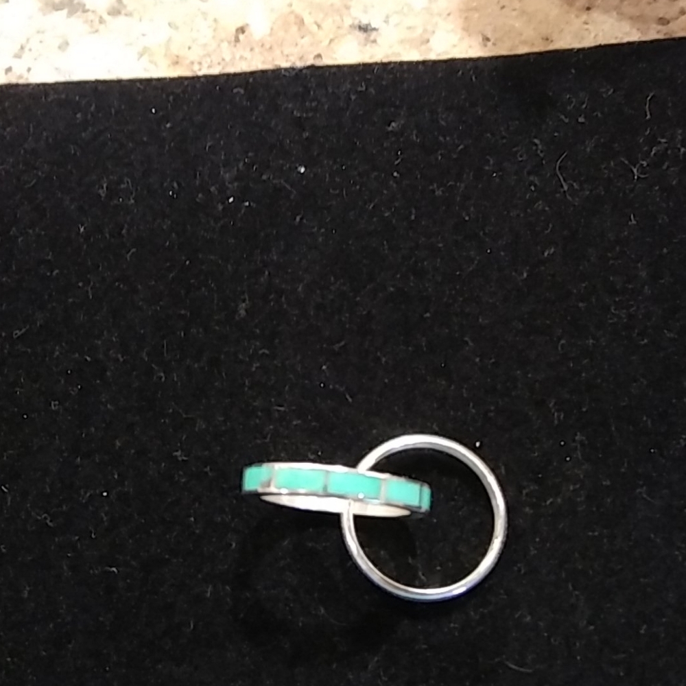 New Interwining Turquoise Rings - Picture 3 of 4